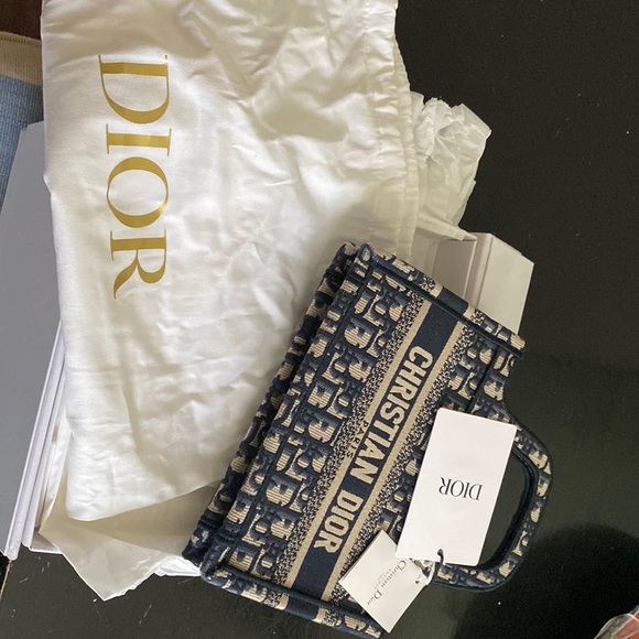 Christian Dior multi- colored handbag - Picture 7 of 9